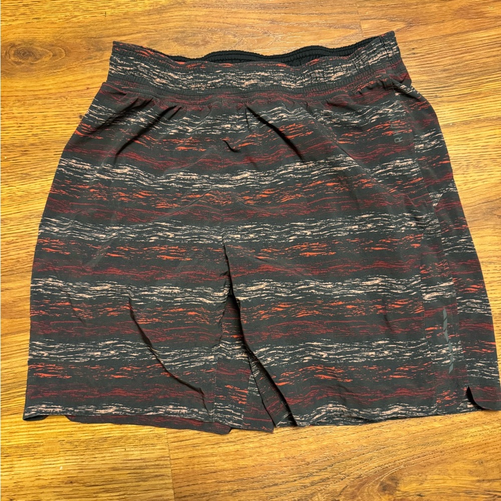 Rhone Mako - Multicolor Patterned Shorts with Compression Liner - 7” Inseam